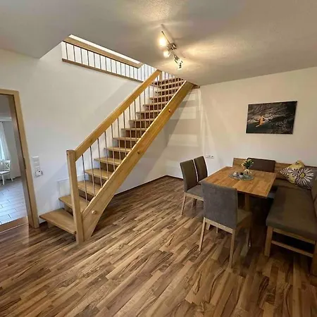 5-zimmer-maisonette Apartamento